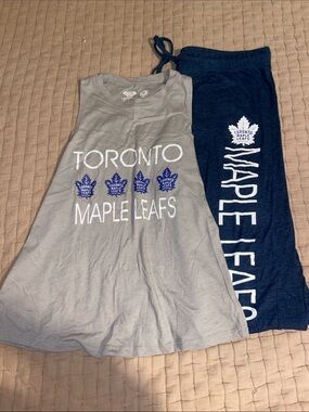 Women's Toronto maple leafs pajama set